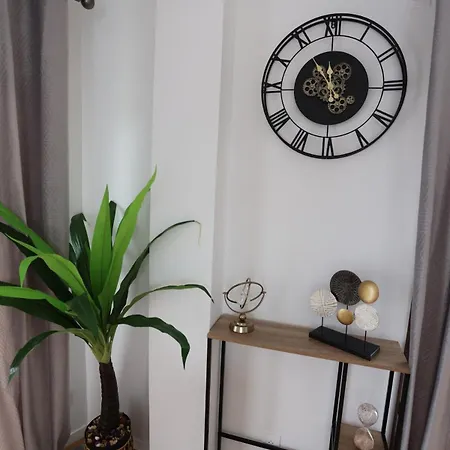 10 Min From Apartment *