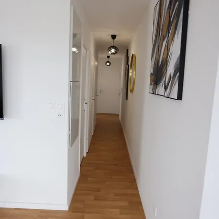 3 Bedroom 10 Min From Appartement *