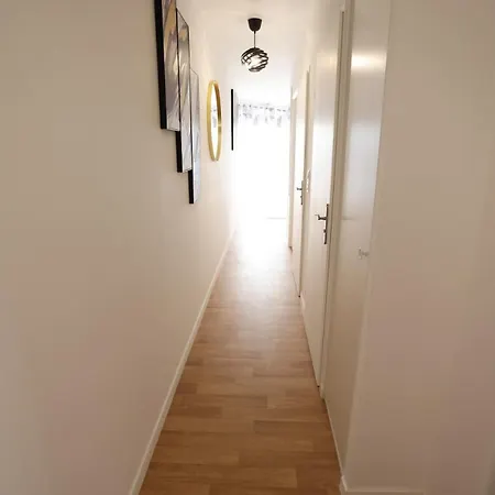 3 Bedroom 10 Min From Appartement